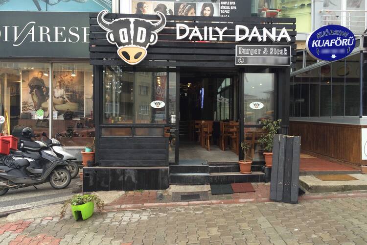 Daily Dana Burger Steak Bulgurlu Istanbul